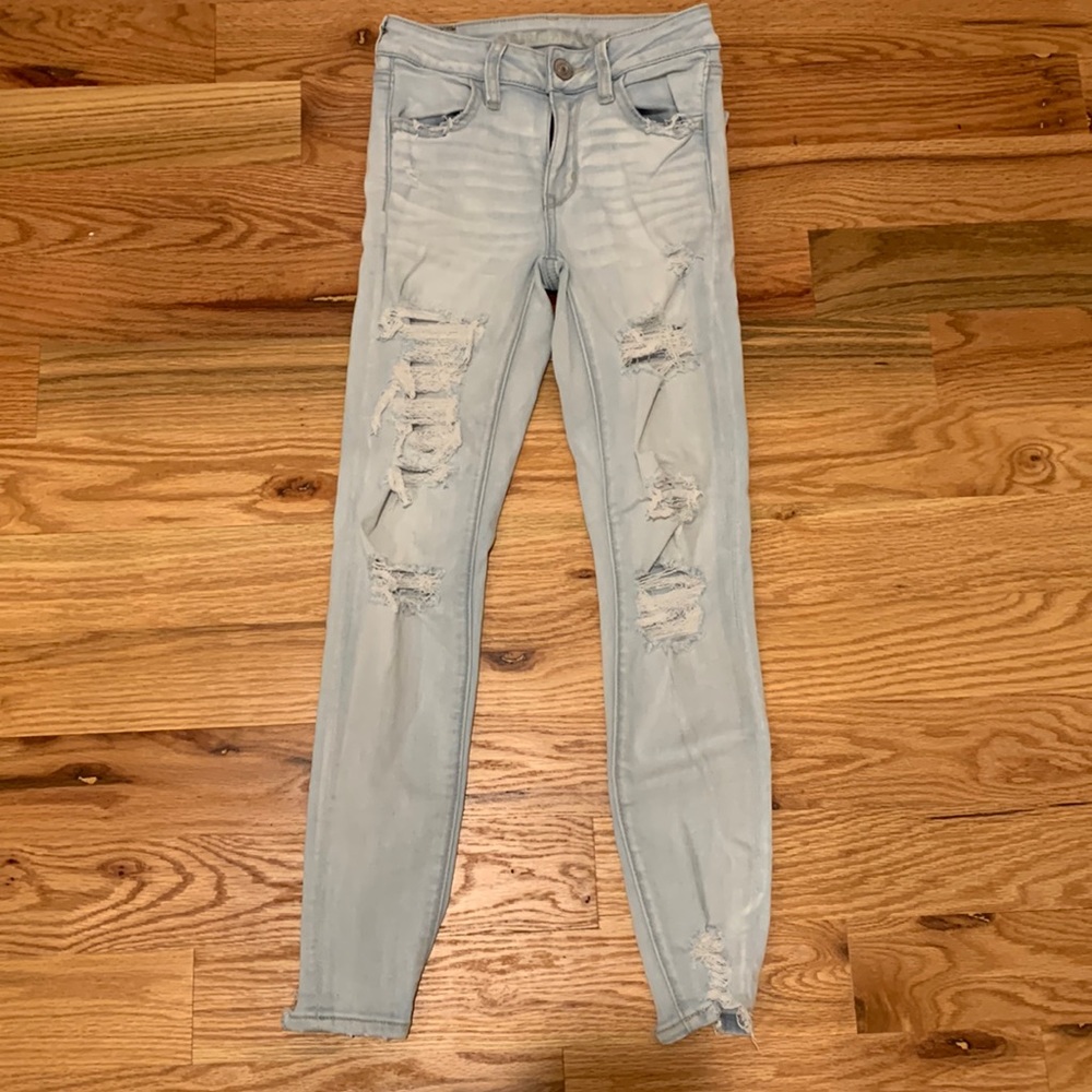 Jegging with rips